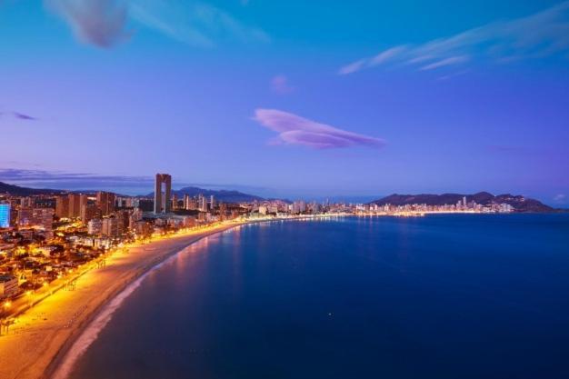 Sunset Waves Benidorm By Mar Holidays מראה חיצוני תמונה